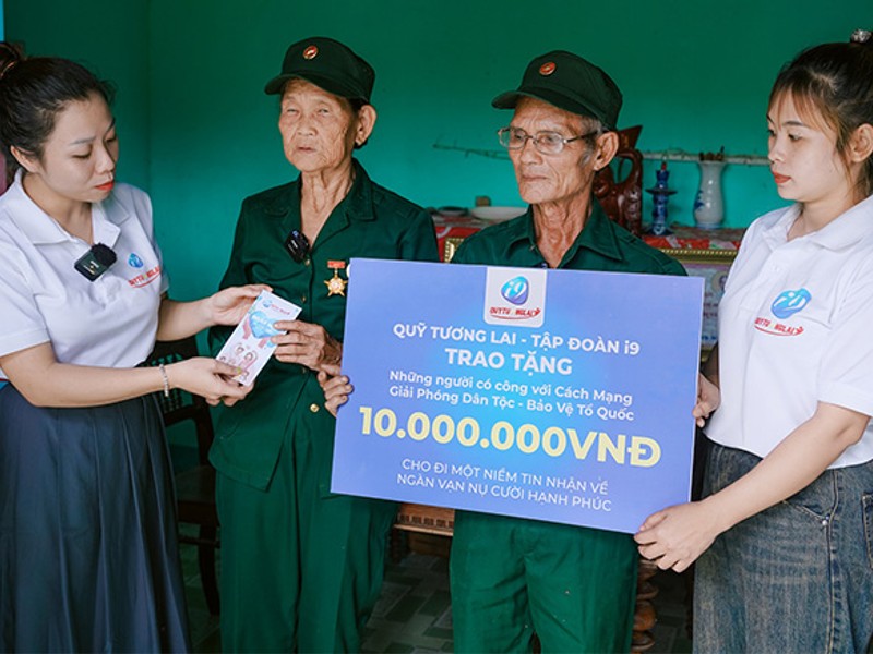 Hình ảnh minh họa các ưu điểm của k8vn như bảo mật, hỗ trợ khách hàng và thanh toán nhanh chóng