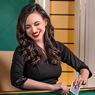 Ông Lê Hoàng Cường - Giám đốc Marketing k8vn